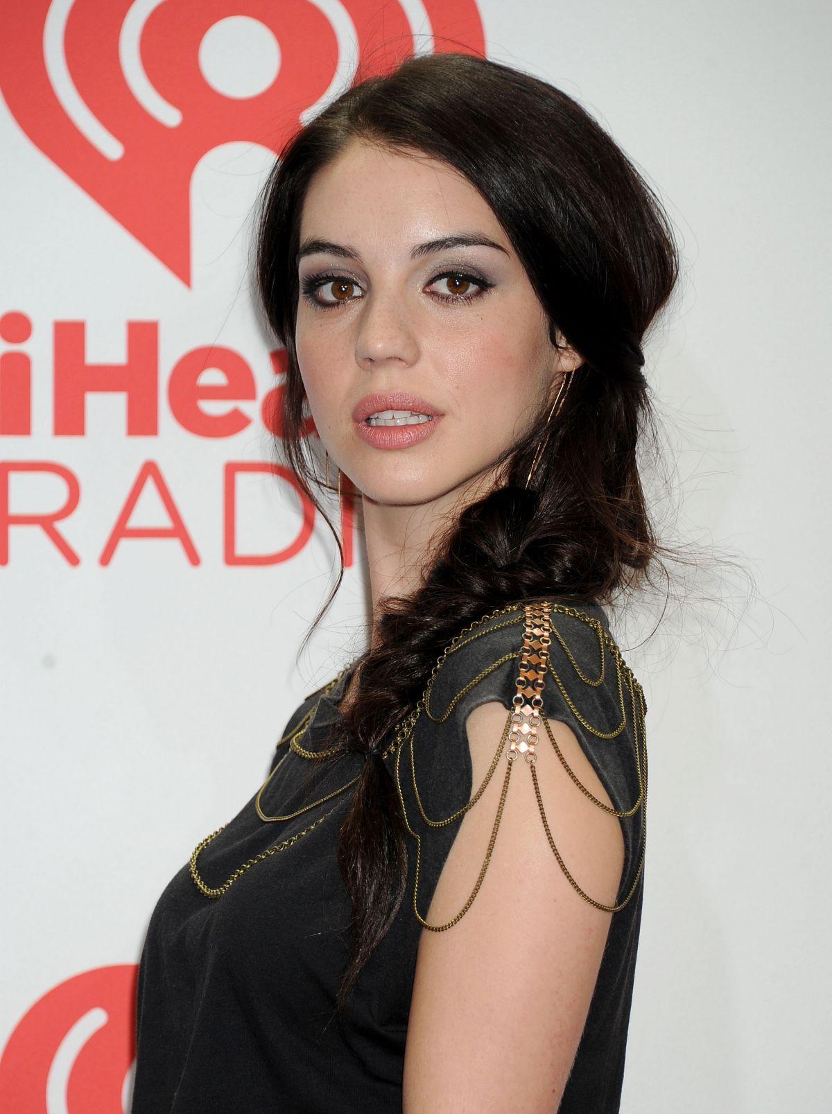 1200x1607 High Res Adelaide Kane Wallpaper Kelsey Cook 29 09 2015