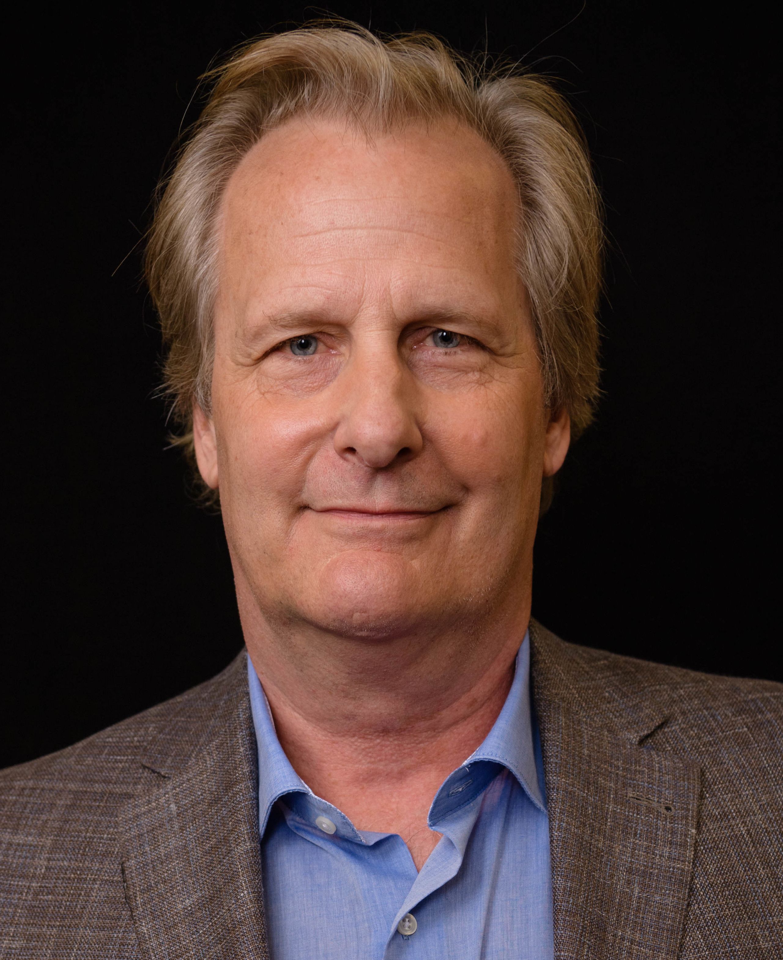 2560x3137 Jeff Daniels