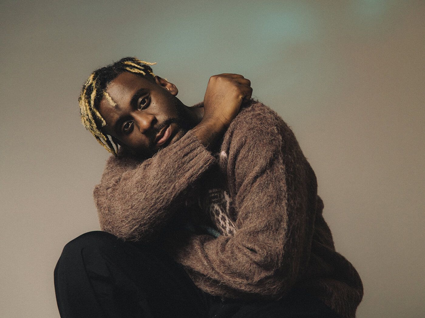 1400x1050 Myles Smith: “I'm just a guy who shared his music with the world”