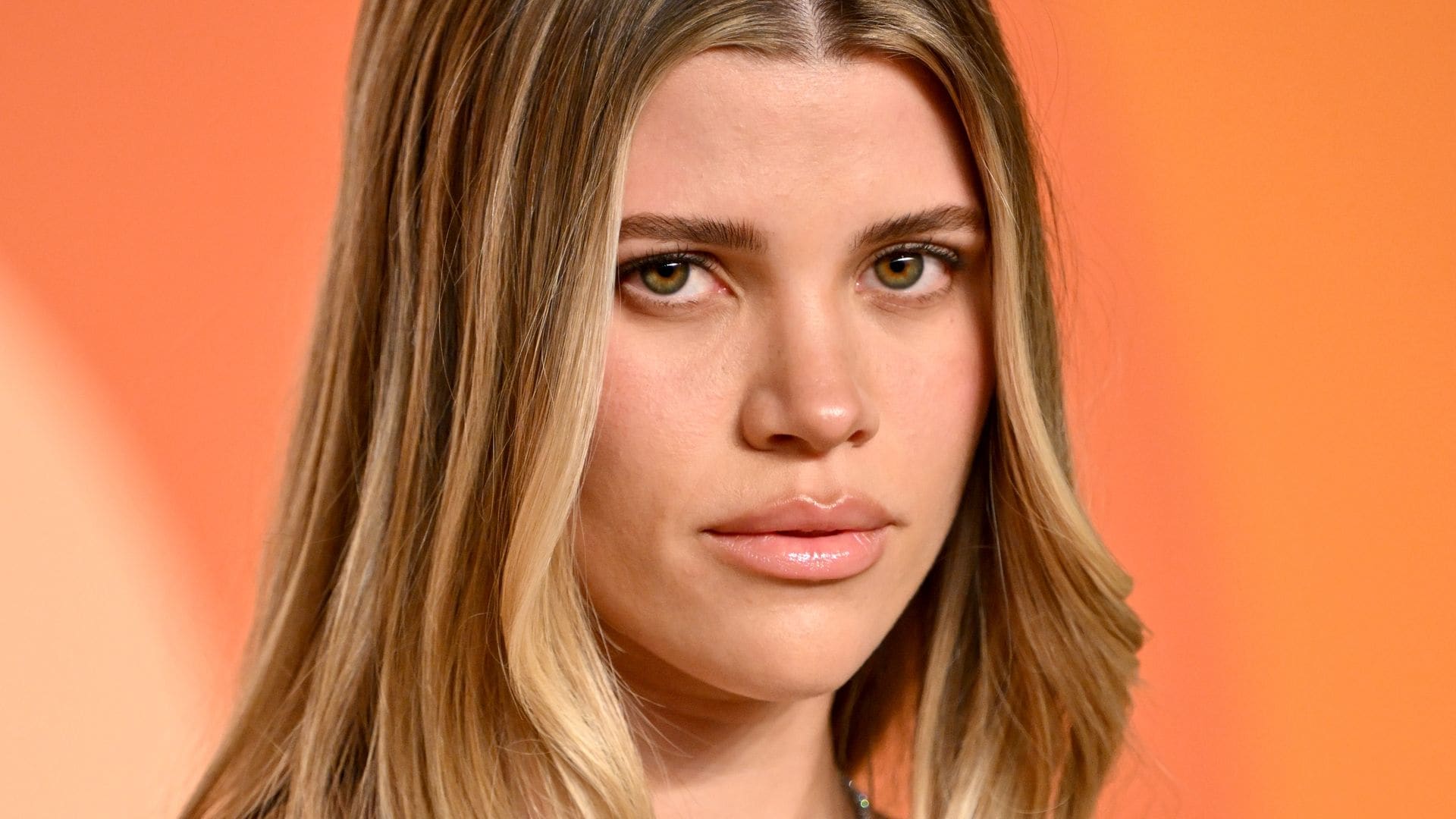 1920x1080 Sofia Richie wows in a bikini one year after welcoming her daughter