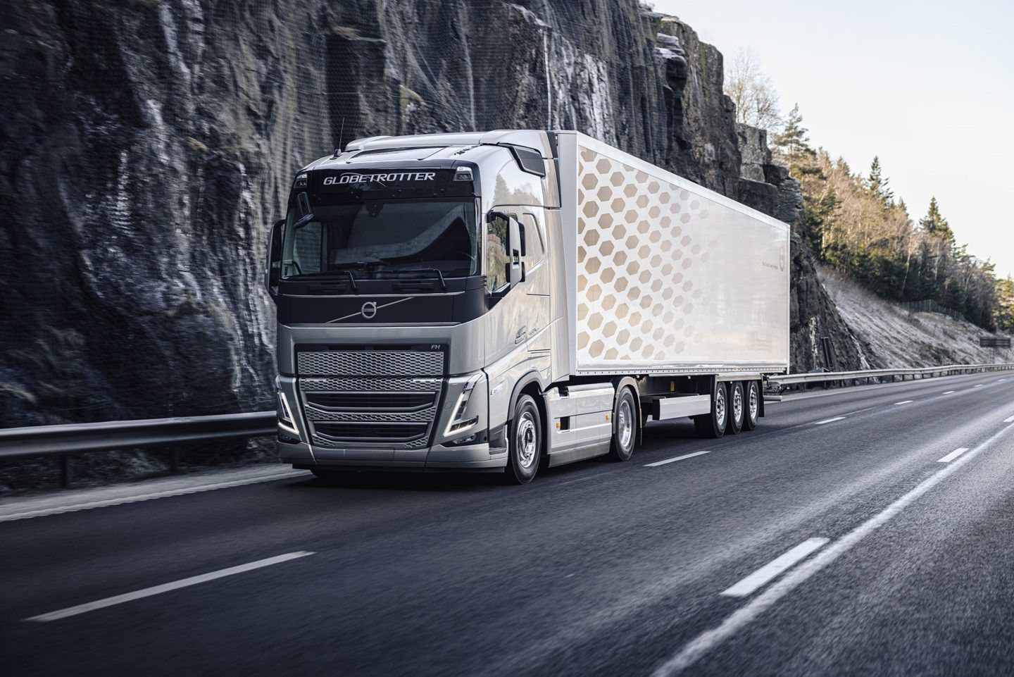 1440x961 New aerodynamic improvements to the Volvo FH
