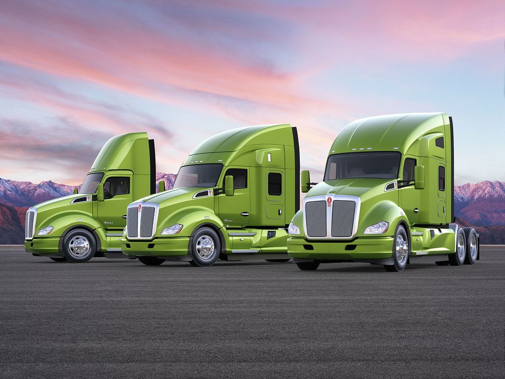 1024x768 Kenworth Advantage Day Cab, 52 Inch Sleeper And 76