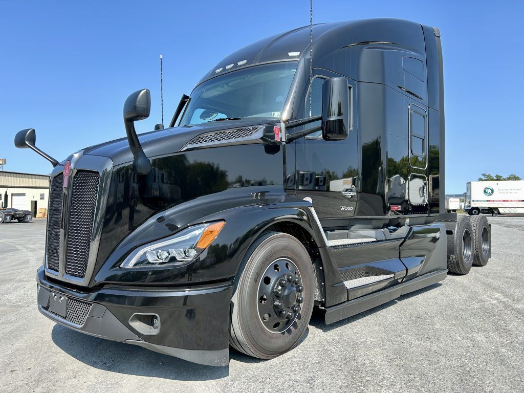 1024x768 KENWORTH T680