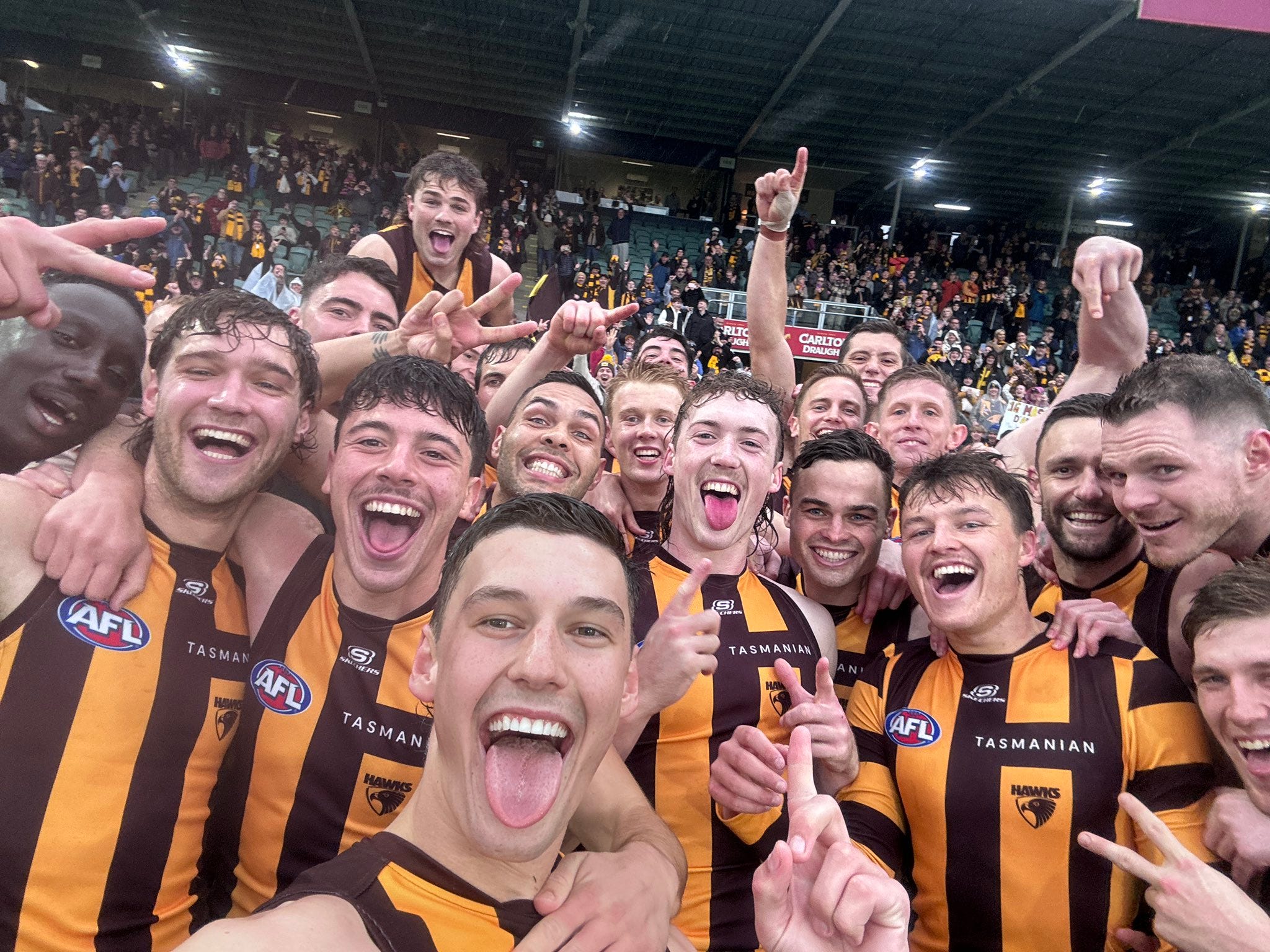 2048x1536 A Comprehensive And Definitely Necessary Analysis Of Hawthorn's 11 Post Win Selfies