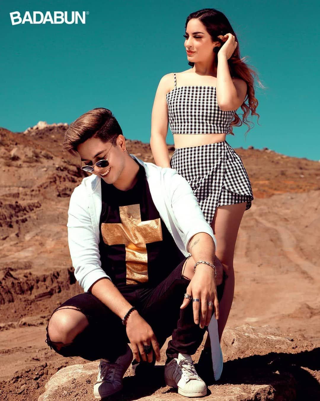 1080x1350 Download Kimberly Loaiza and JD Pantoja striking a pose at their photohoot. Wallpaper