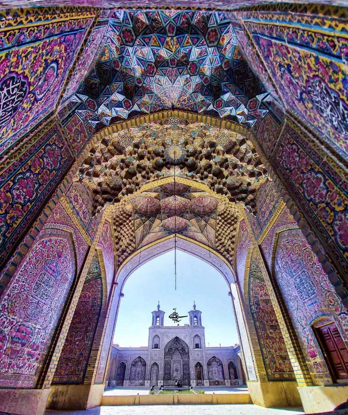 1170x1395 Psychedelic Iranian Architecture