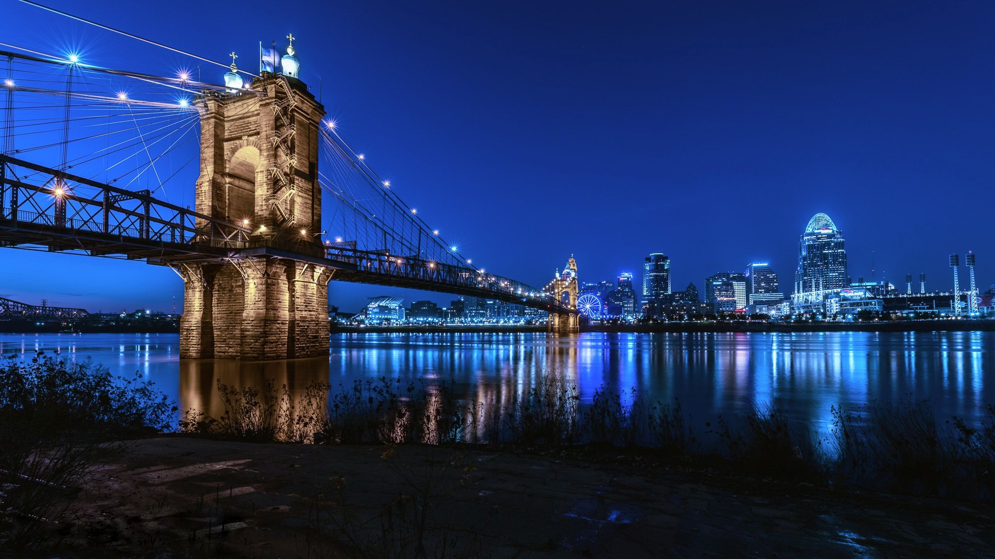 2048x1152 Download John A. Roebling Suspension Bridge City Night Bridge USA Man Made Cincinnati HD Wallpaperx1152