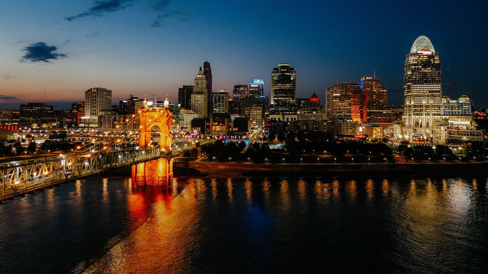 1600x899 Best Hole In The Wall Restaurants In Cincinnati