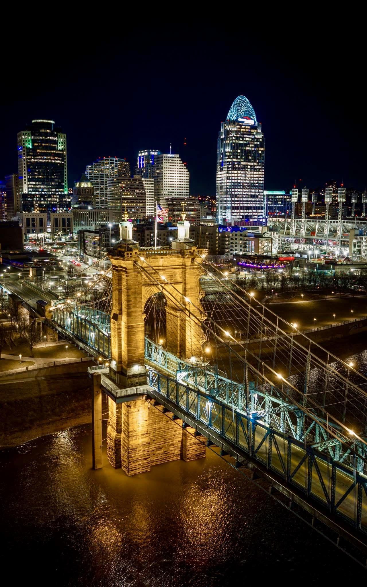 1280x2048 Cincinnati, Ohio