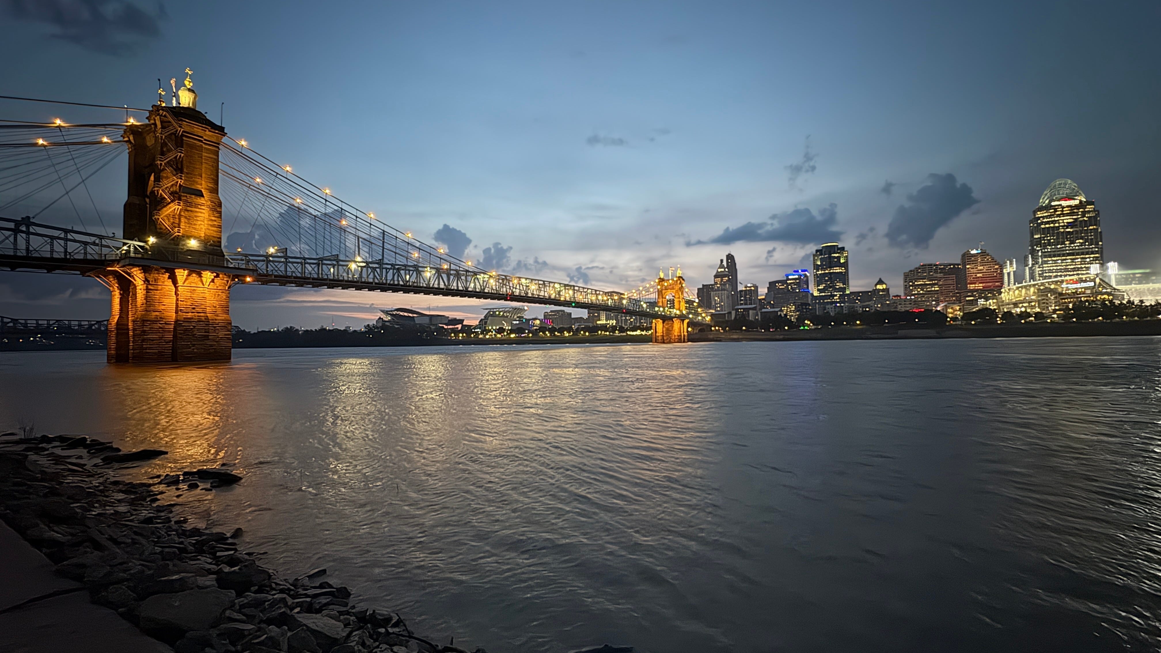 4032x2268 Cincinnati: Ten Best Photo Spots in Queen City
