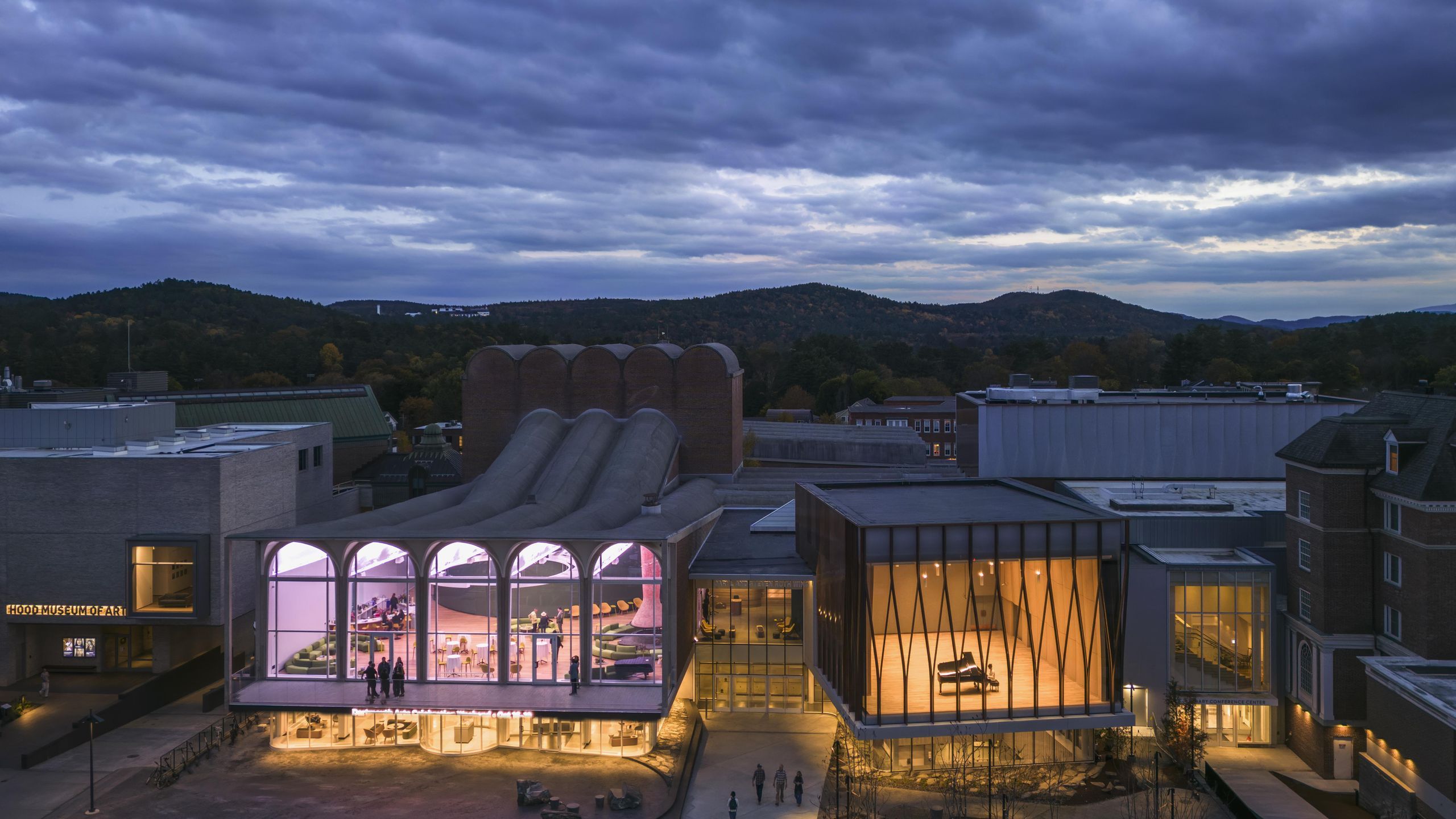 2560x1440 Inside Snøhetta's revamp of Dartmouth's Hopkins Center for the Art. Wallpaper*