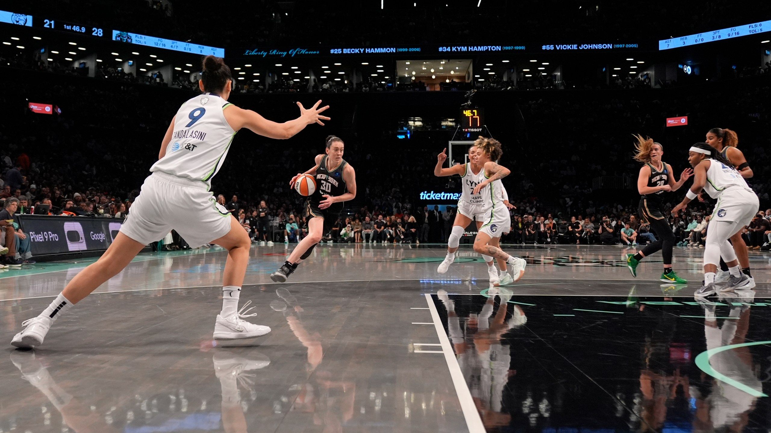 2560x1440 Breanna Stewart Helps New York Even WNBA Finals Series As Liberty Beat Lynx 80 66 In Game 2