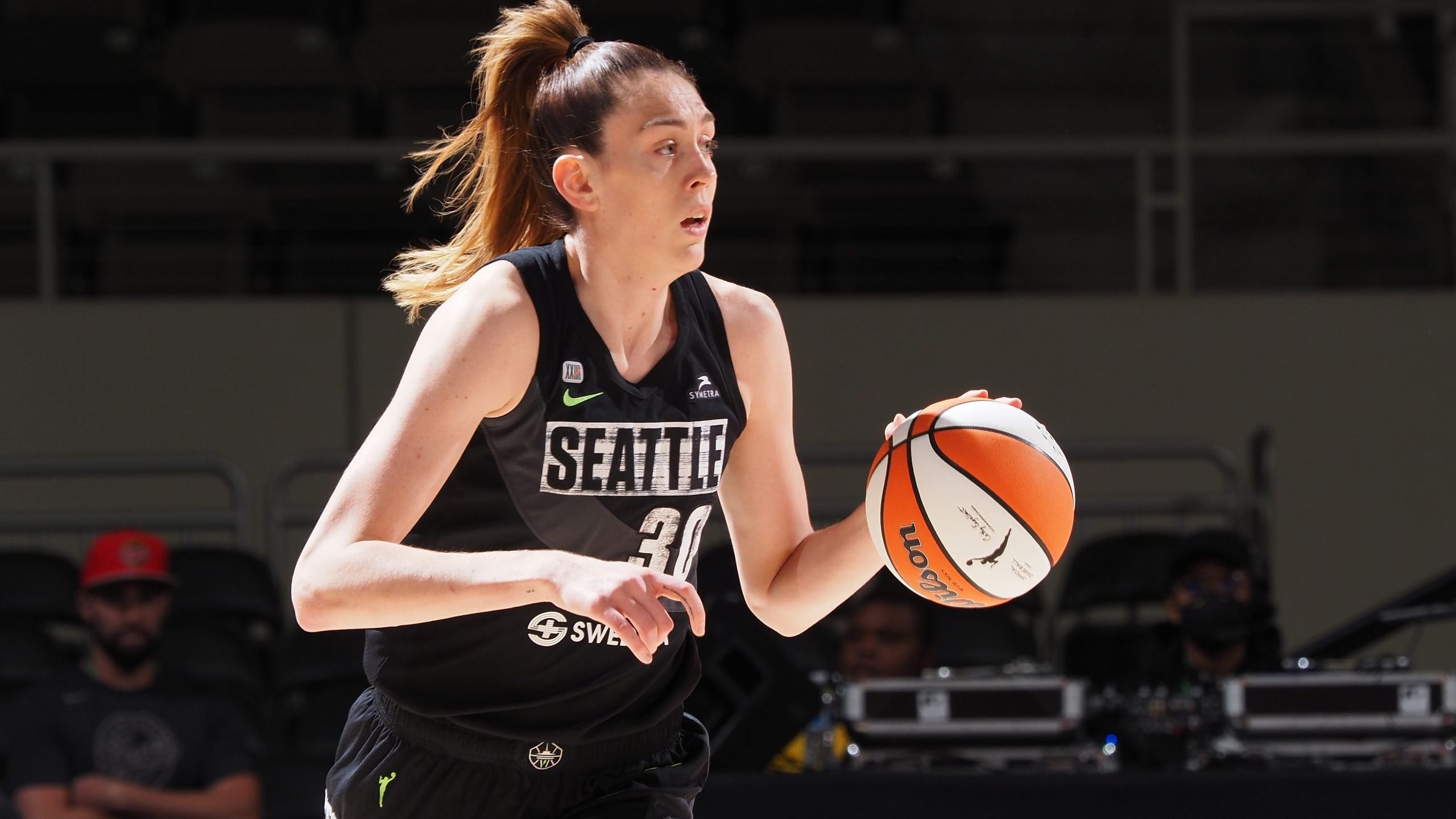 2560x1440 Breanna Stewart returns to the Storm