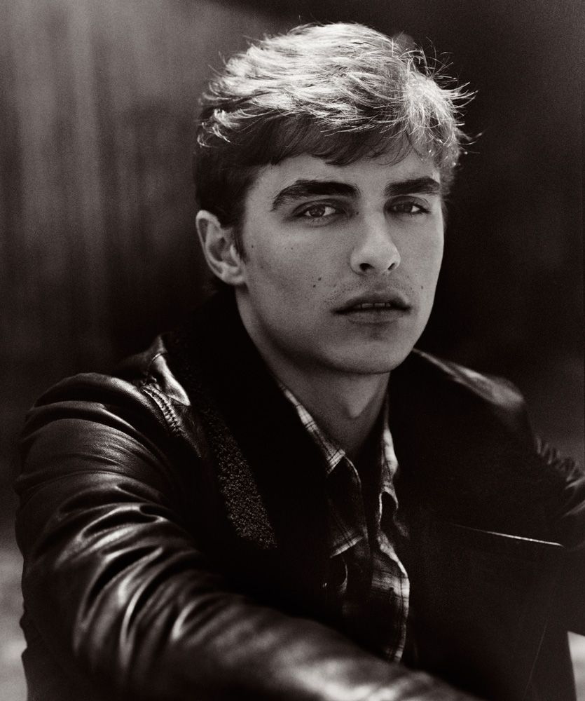 835x1000 Discovery Dave Franco