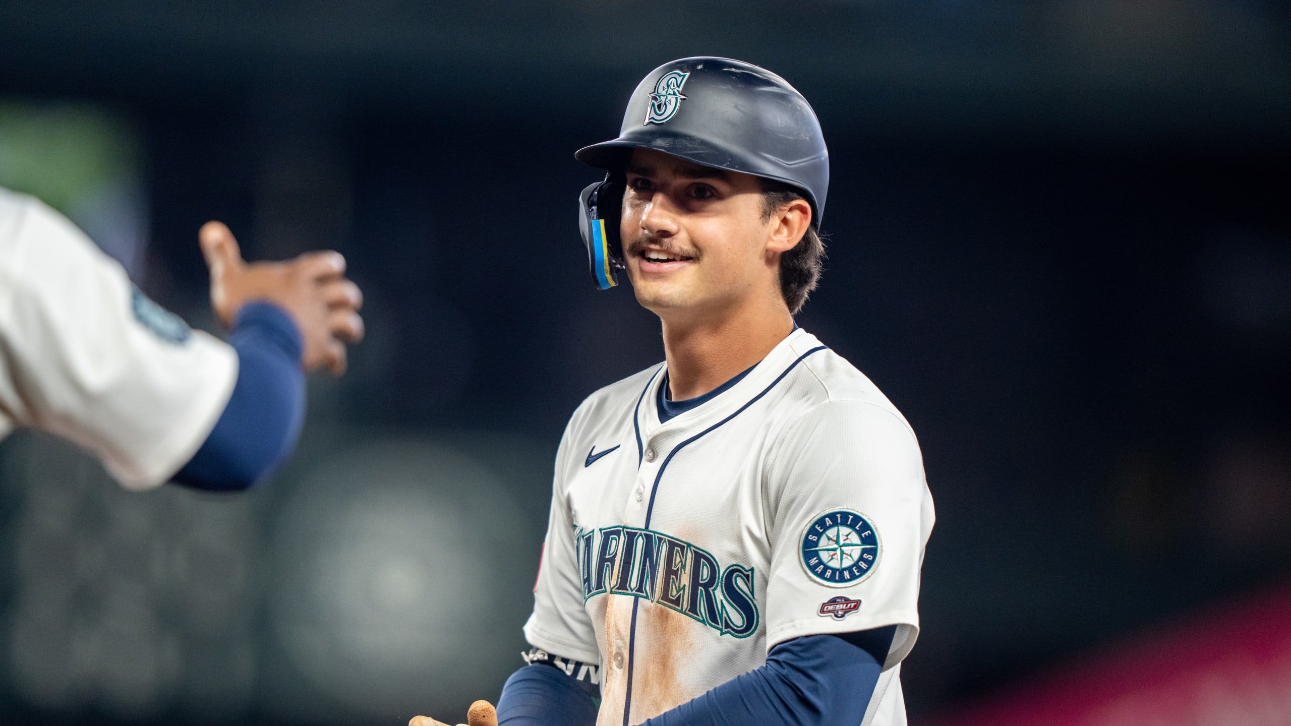 2560x1440 Cole Young pega su primer hit en MLB