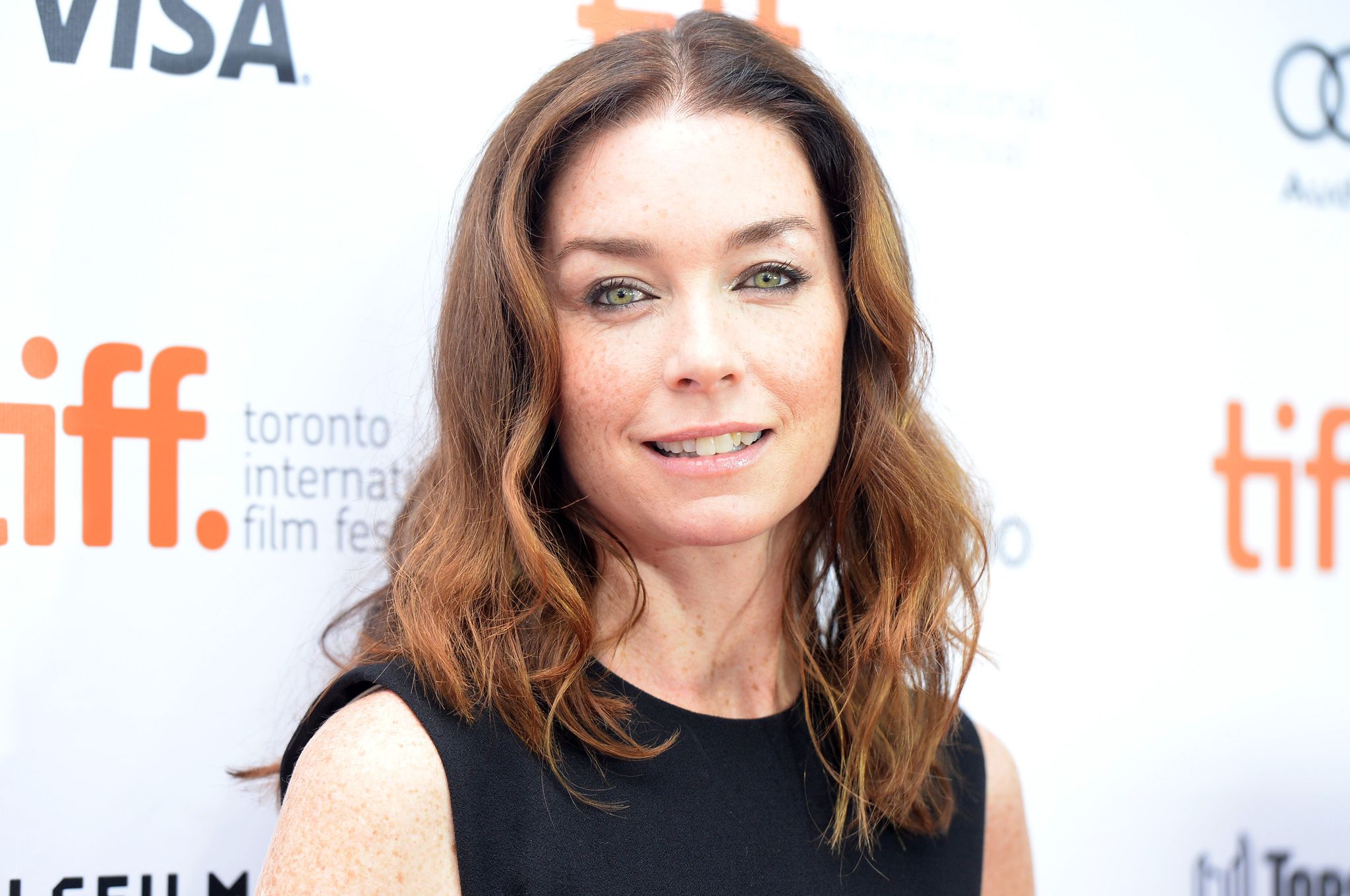 2048x1360 Julianne Nicholson