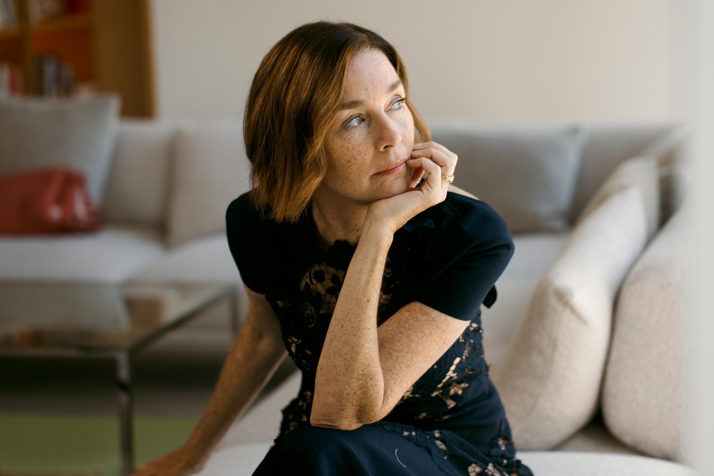 2400x1600 With 'Janet Planet, ' Julianne Nicholson's moment is here Angeles Times