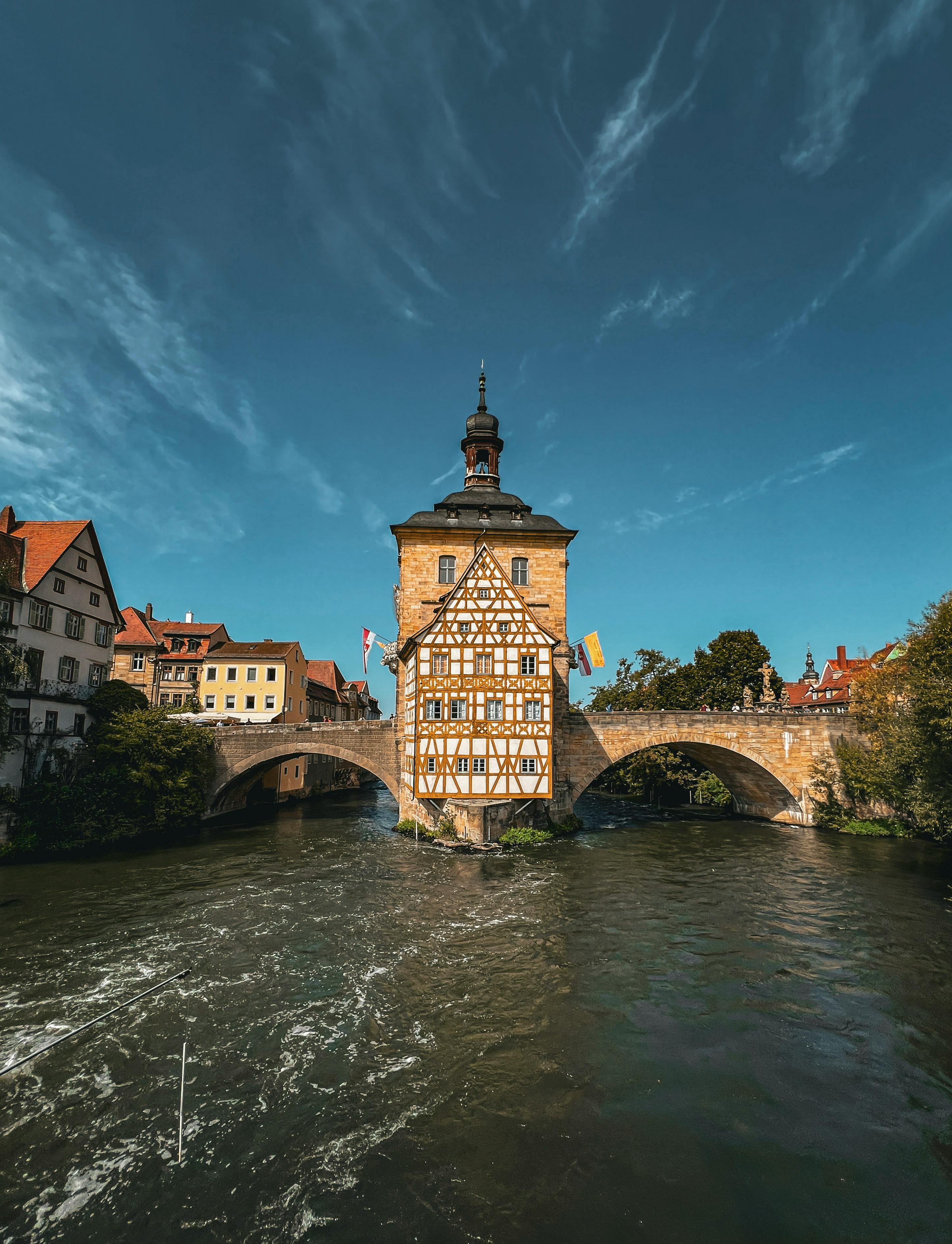2895x3781 Tourists on the Bridges of the Old Town Hall in Bamberg · Free
