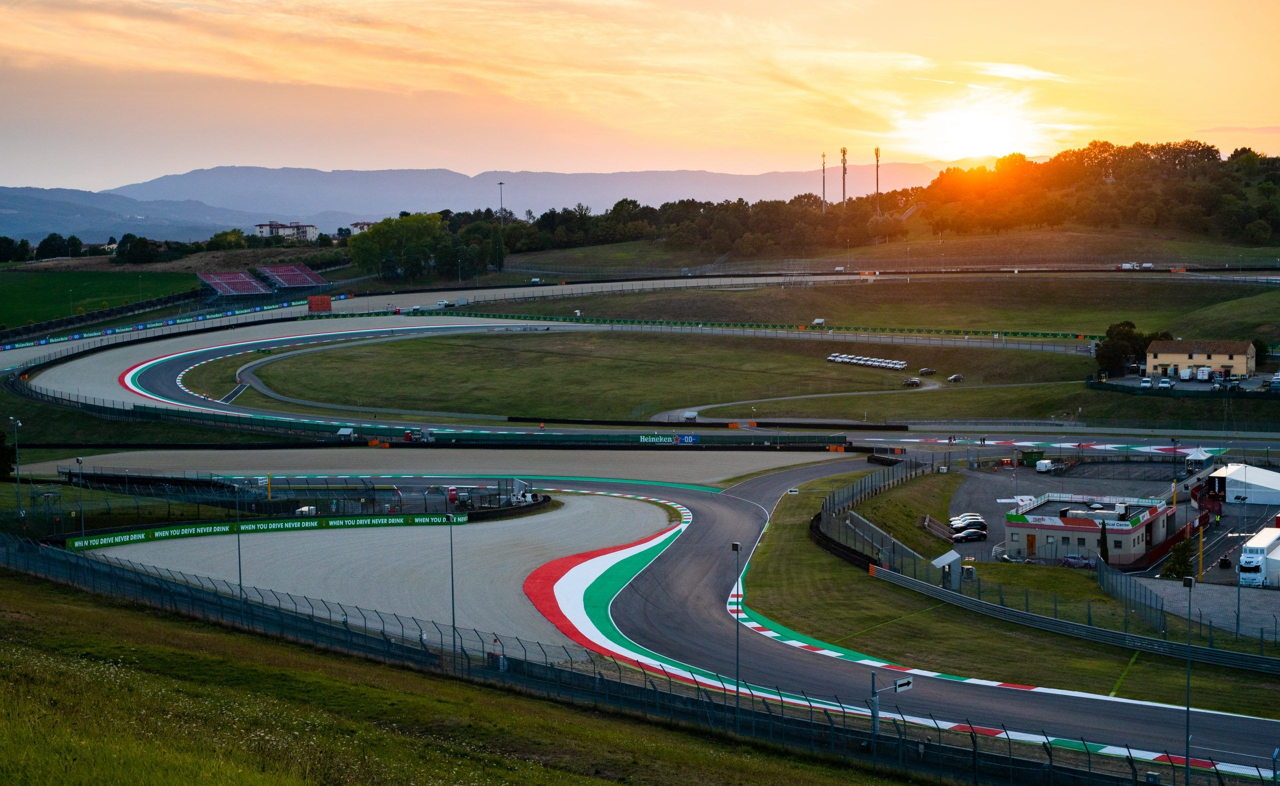 2560x1572 Wallpaper Picture 2020 Tuscan GP