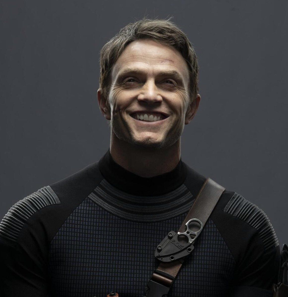 1161x1200 New photo of Wilson Bethel as Bullseye in 'DAREDEVIL: BORN AGAIN'