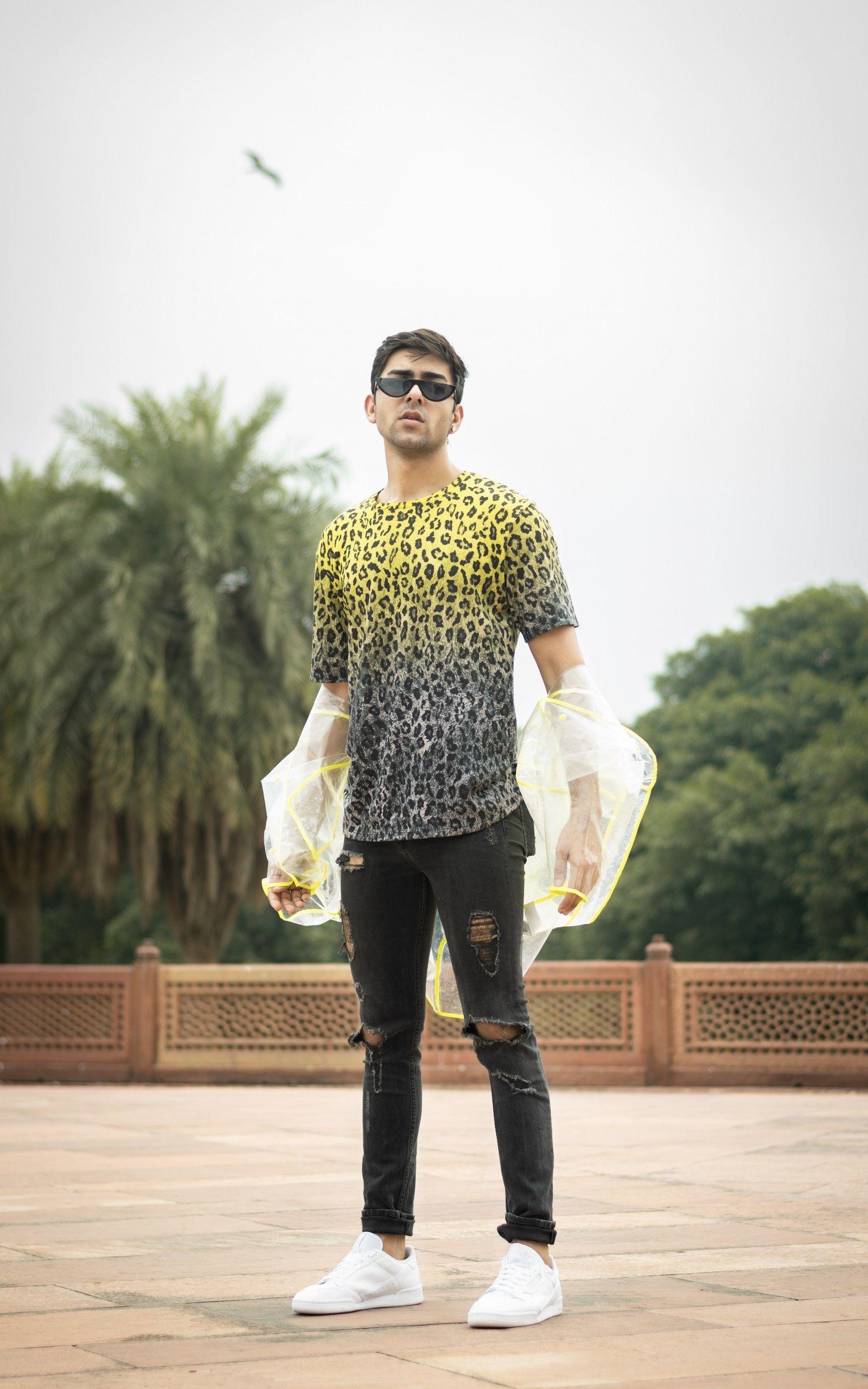 1600x2560 Download 1600x2560 Man, Sunglasses, Street Style, Posture