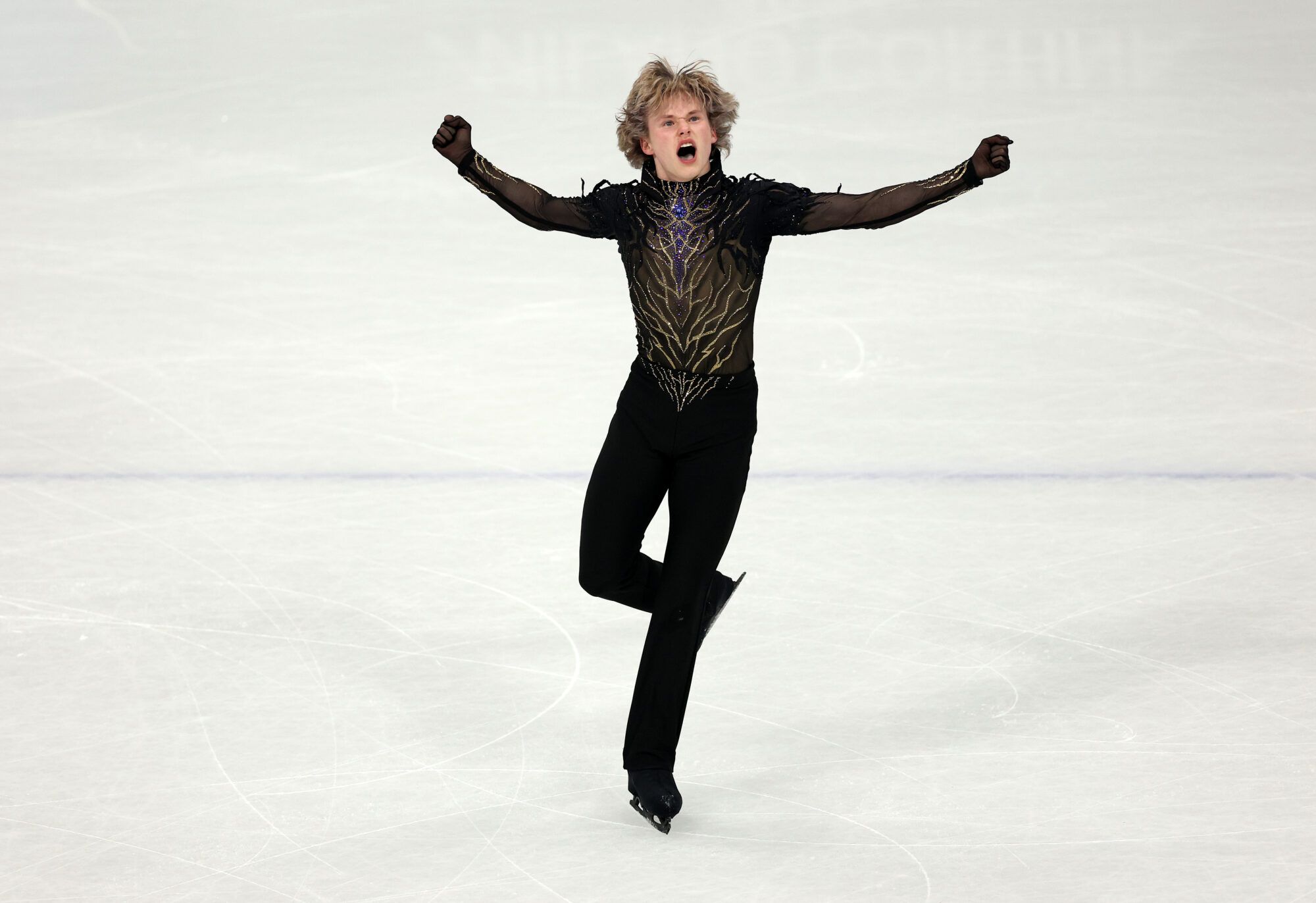 2000x1372 Ilia Malinin's stunning free skate secures US figure skating team gold at Milan Cortina Olympics