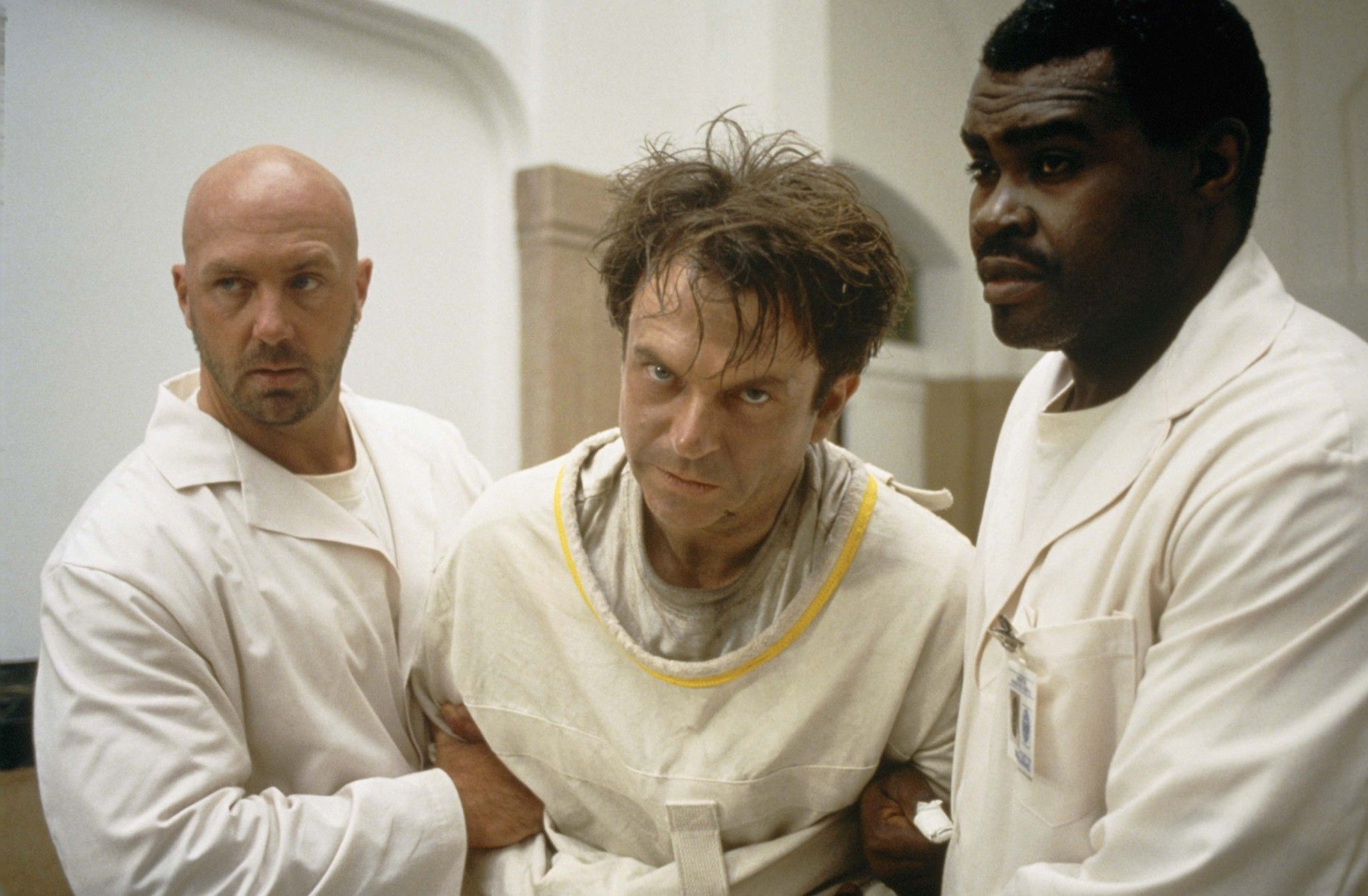 2048x1342 In the Mouth of Madness (1994)