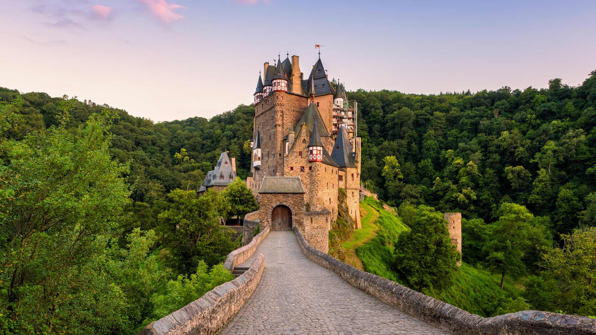 1920x1080 Bing HD Wallpaper Sep 2024: Eltz Castle, Germany Wallpaper Gallery