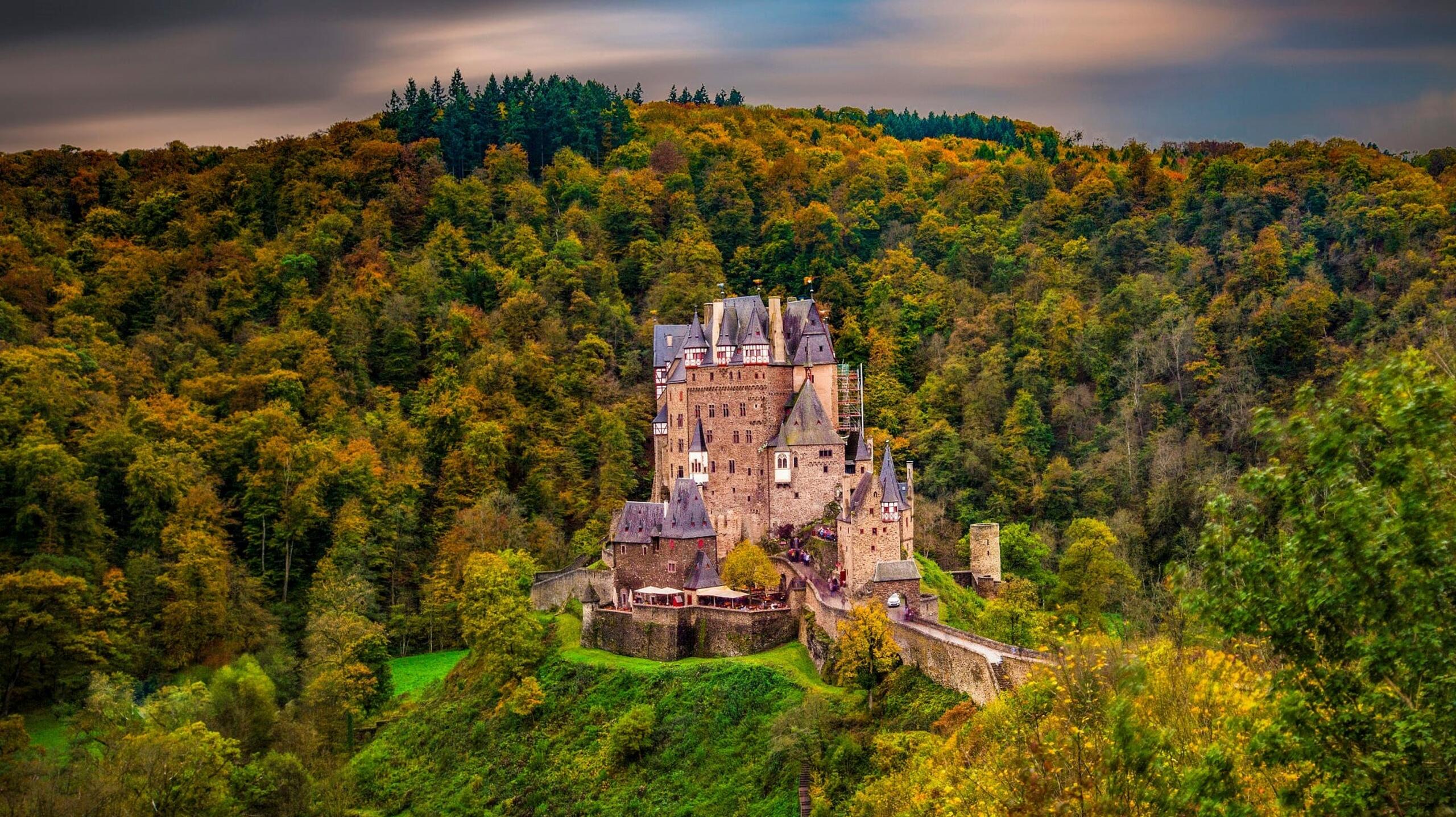 2560x1437 Burg eltz 2560x1440 QHD & WQHD (16:9) photo. Download free image to your desktop