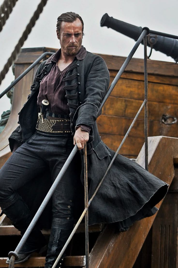736x1105 Captain Flint Black Sails