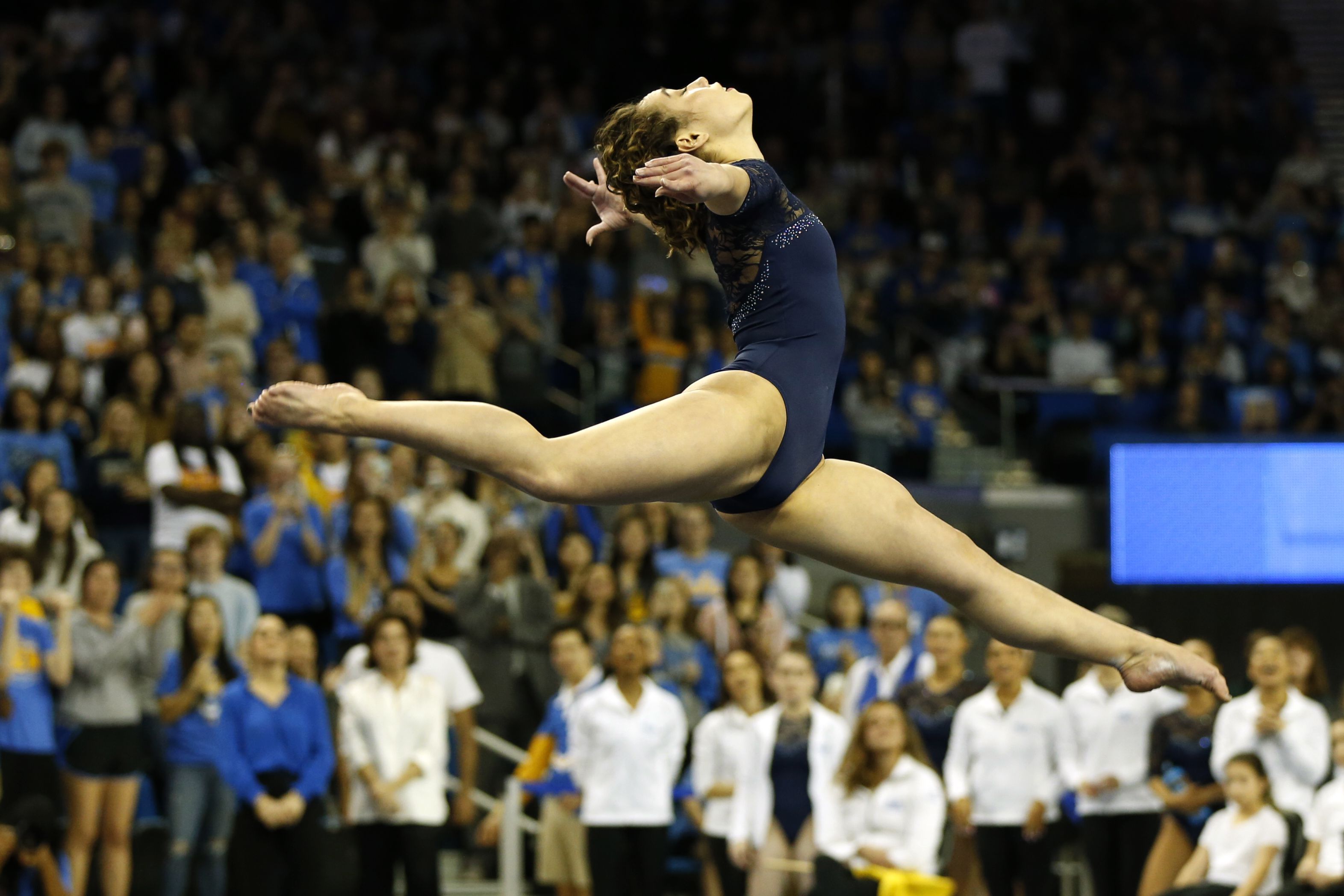 3144x2096 Katelyn Ohashi: 'I felt alone, ' says gymnast after her perfect 10 went viral