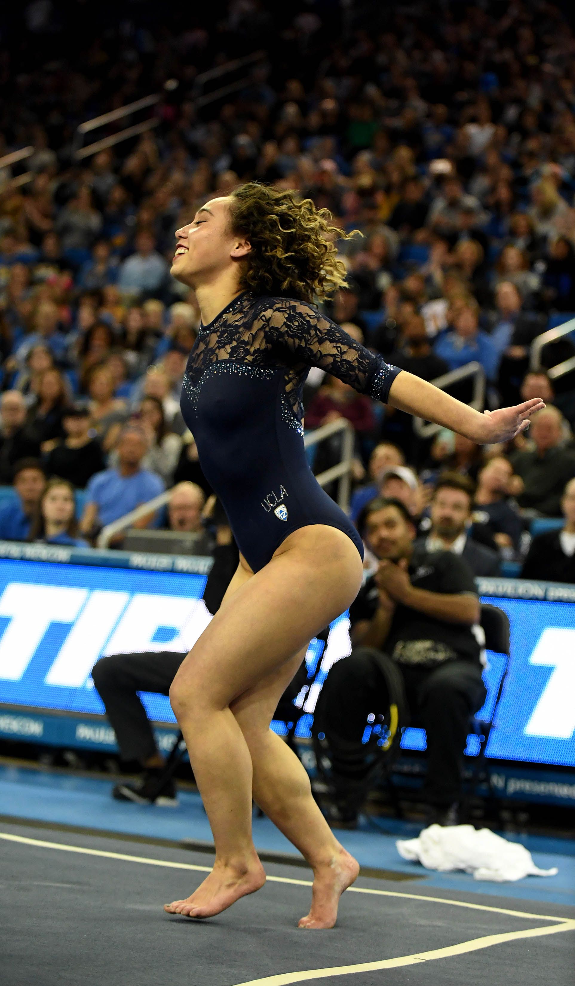 1925x3300 Katelyn Ohashi and UCLA gymnastics score season high after viral success