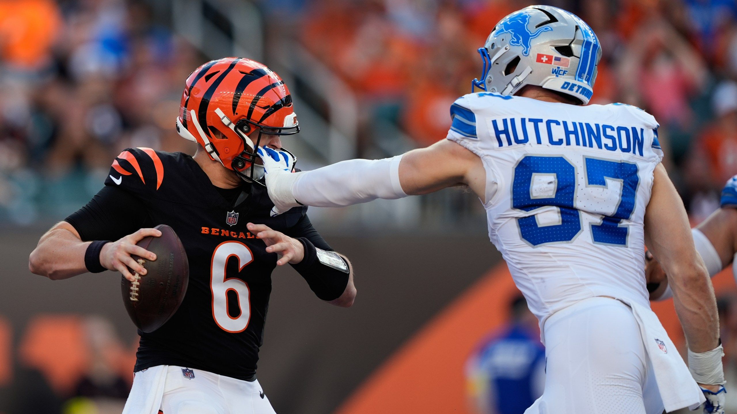 2560x1440 Lions sign star edge rusher Aidan Hutchinson to contract extension through 2030
