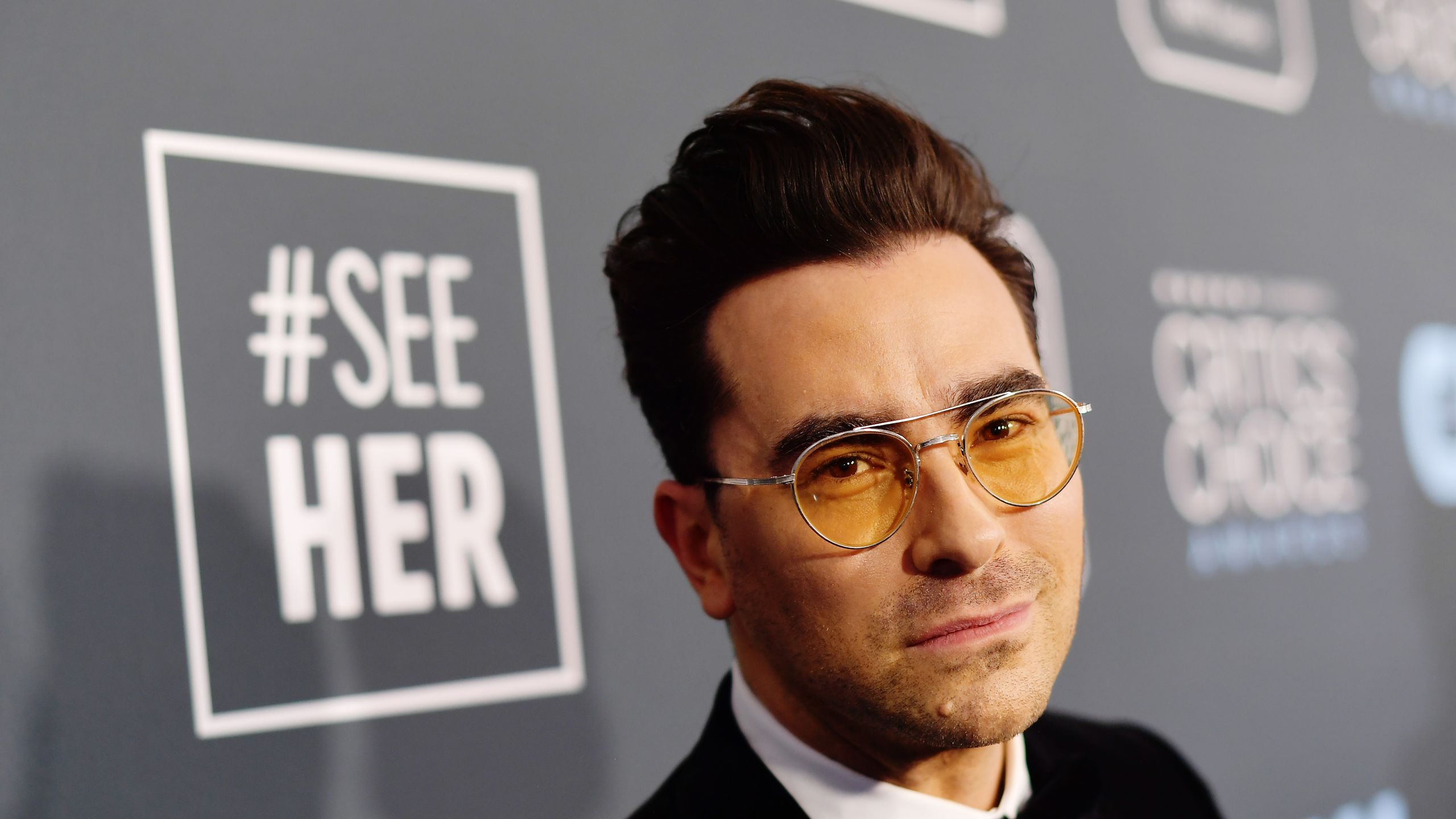 2560x1440 Schitt's Creek Creator Dan Levy Is Already Working on New TV Shows