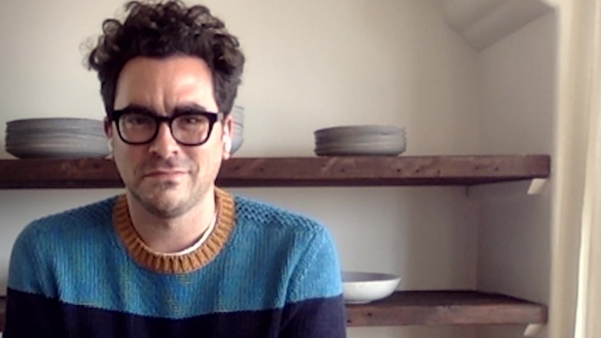 1920x1080 Watch Hot Ones Season Episode 4: Dan Levy Gets Panicky While Eating Spicy Wings
