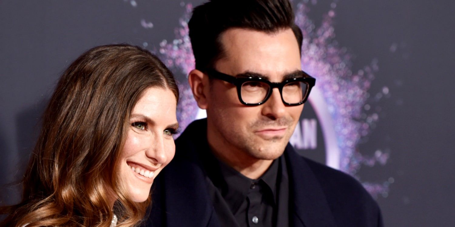 1500x750 Schitt's Creek' star Sarah Levy is married! No one's happier than brother Dan Levy