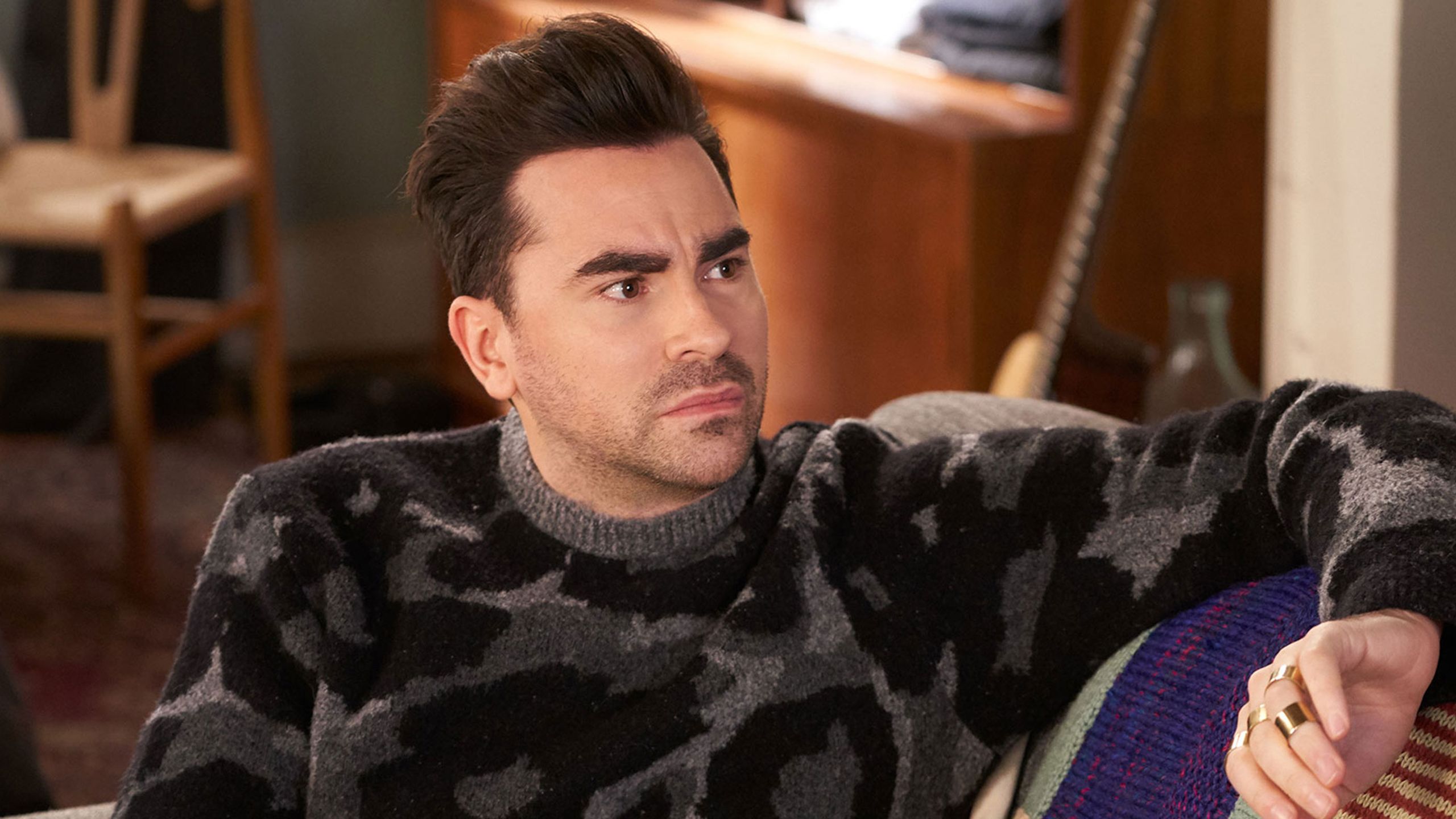 2560x1440 Daniel and Eugene Levy Are Publishing A Schitt's Creek Book