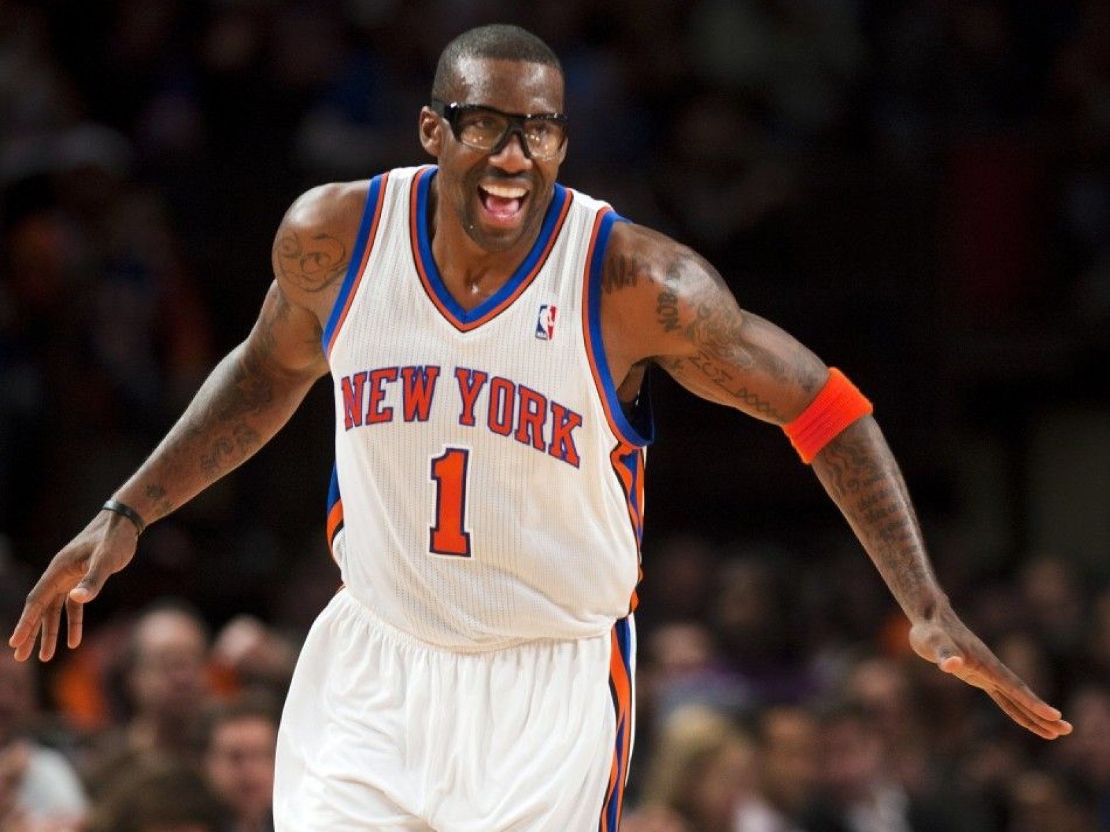 1600x1200 Amare Stoudemire Cuts Hand In Locker Room Punching Injury After Knicks Lose 104 94 To Miami Heat