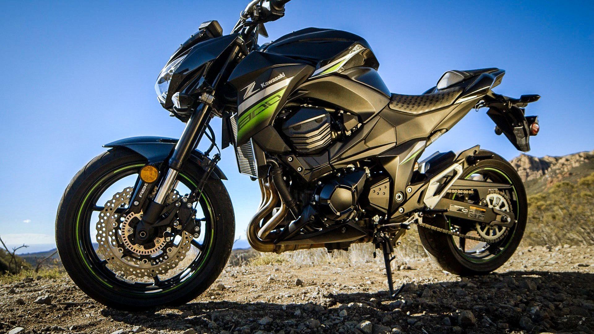 1920x1080 Kawasaki Z800 Review