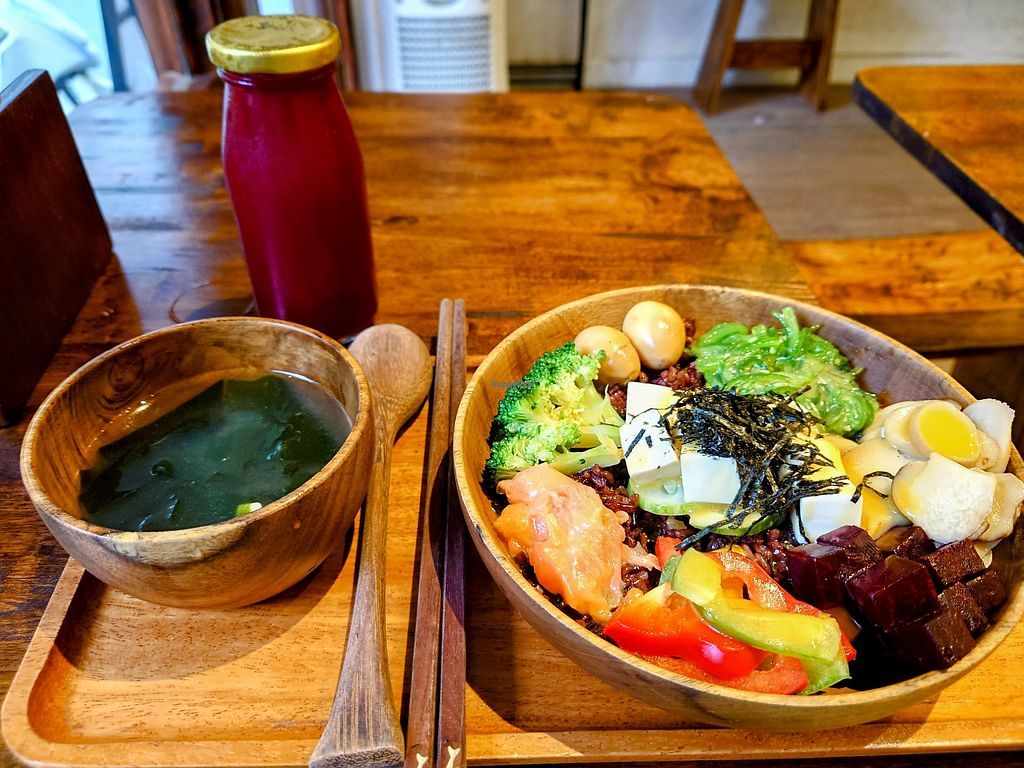 1024x768 Poke Hanoi