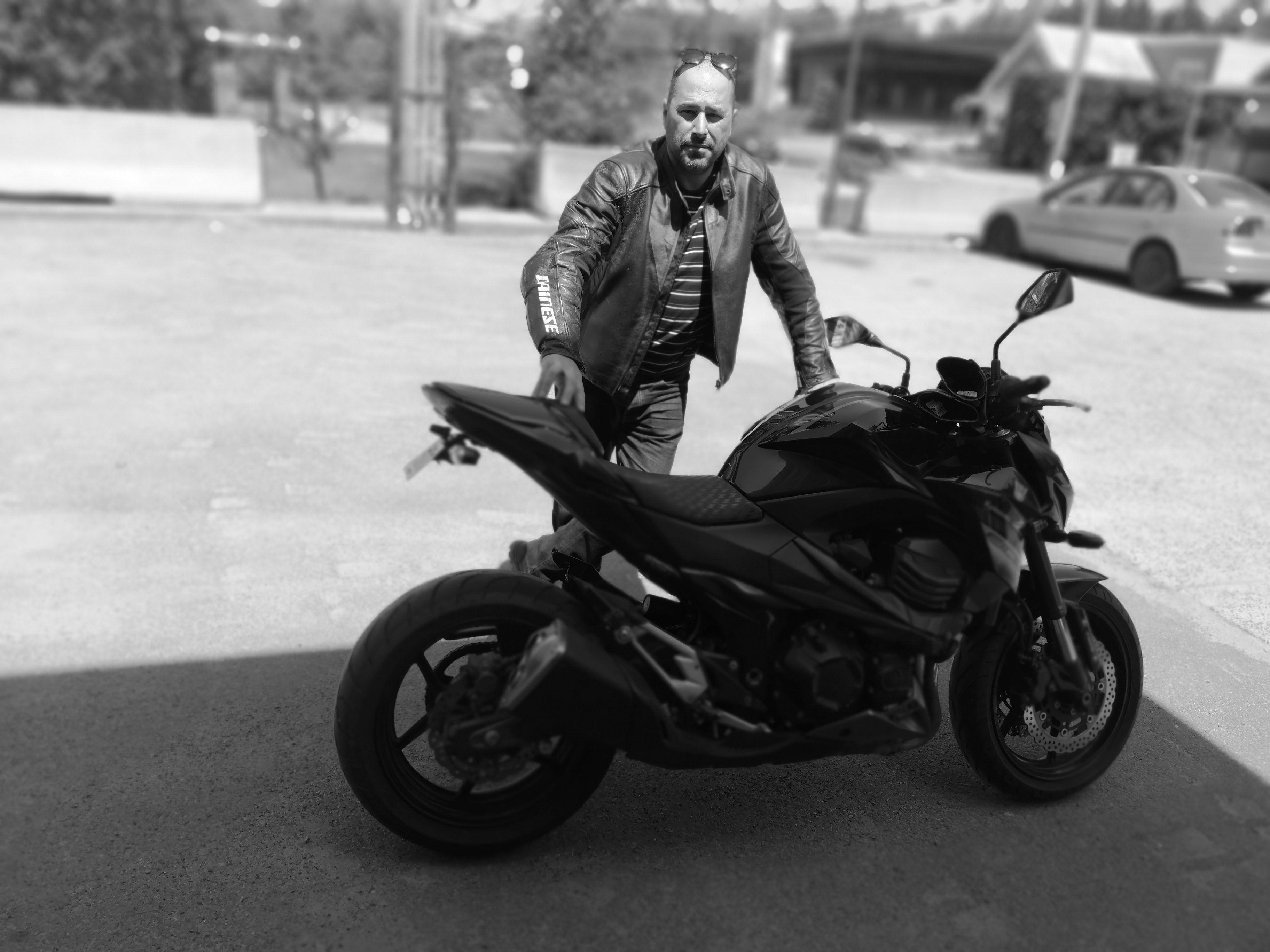 3648x2736 Kawasaki Z800 Picture. Download Free Image