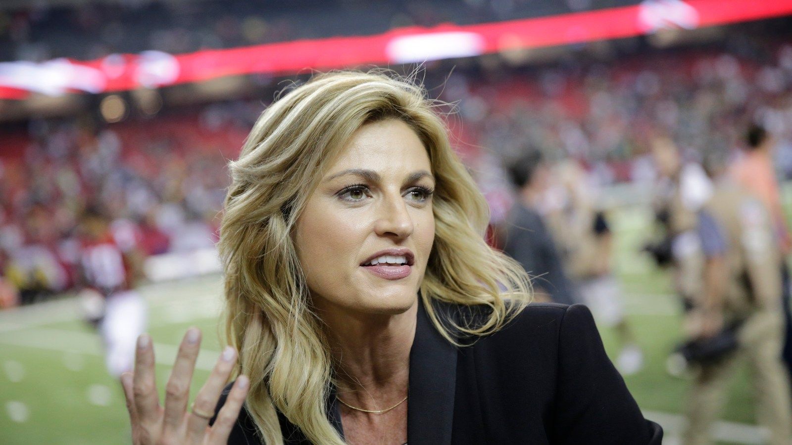 1600x900 How Erin Andrews went from 'Manute' to ' sportscaster'