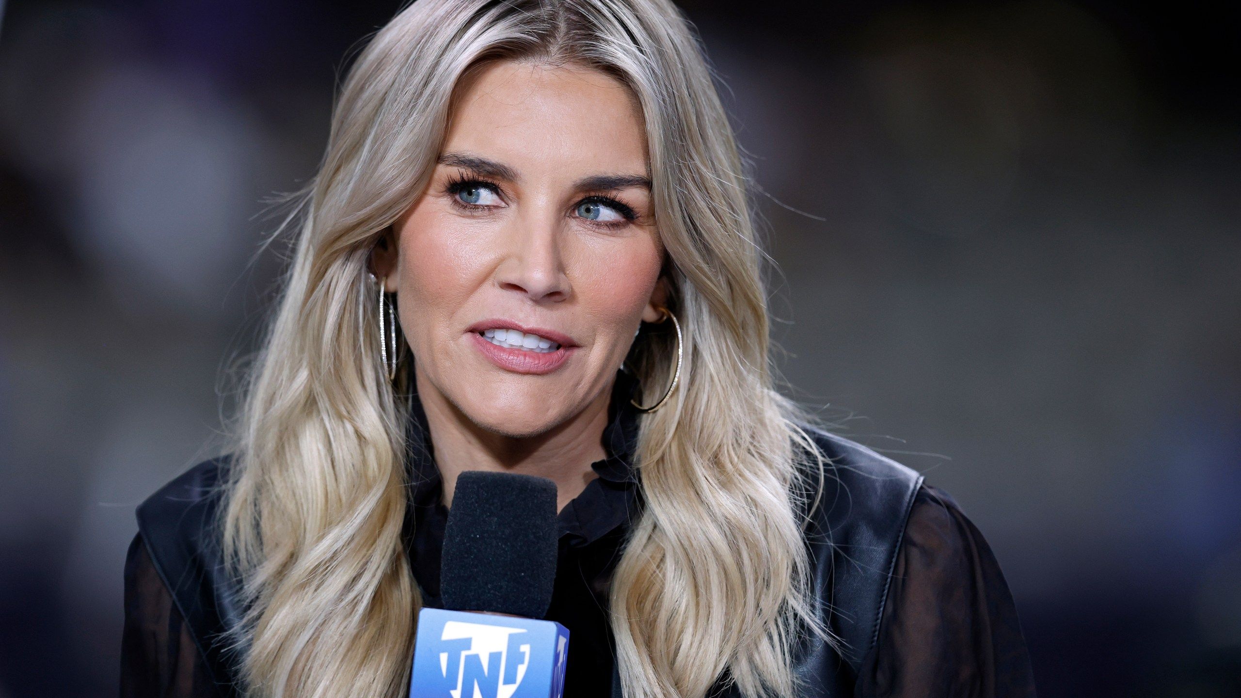 2560x1440 NFL host Charissa Thompson says on social media she didn't fabricate quotes by players or coaches