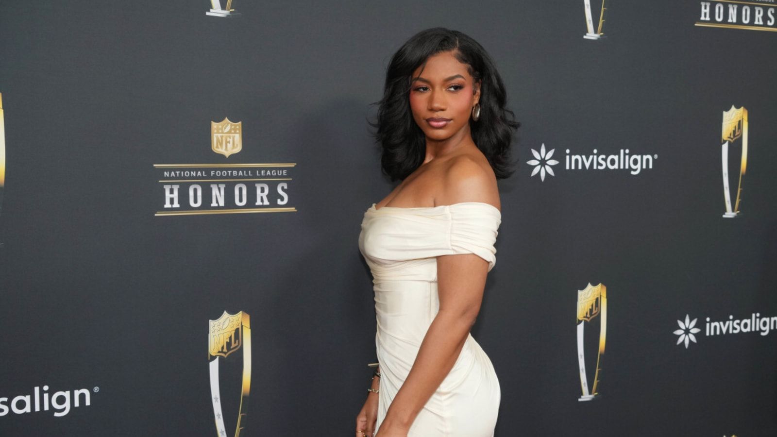 1600x900 Taylor Rooks' Photo With Dirk Nowitzki During Lakers Mavericks Sparks Excitement