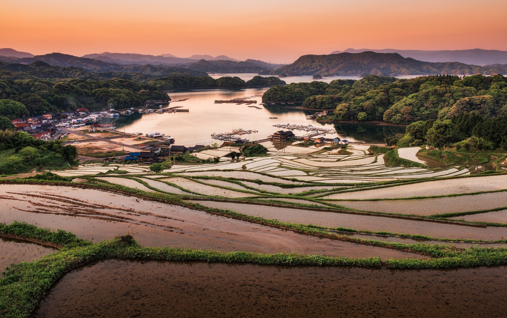 1920x1204 Download Kyushu Japan Saga Prefecture Karatsu Shi Man Made Rice Terrace 4k Ultra HD Wallpaperx4244