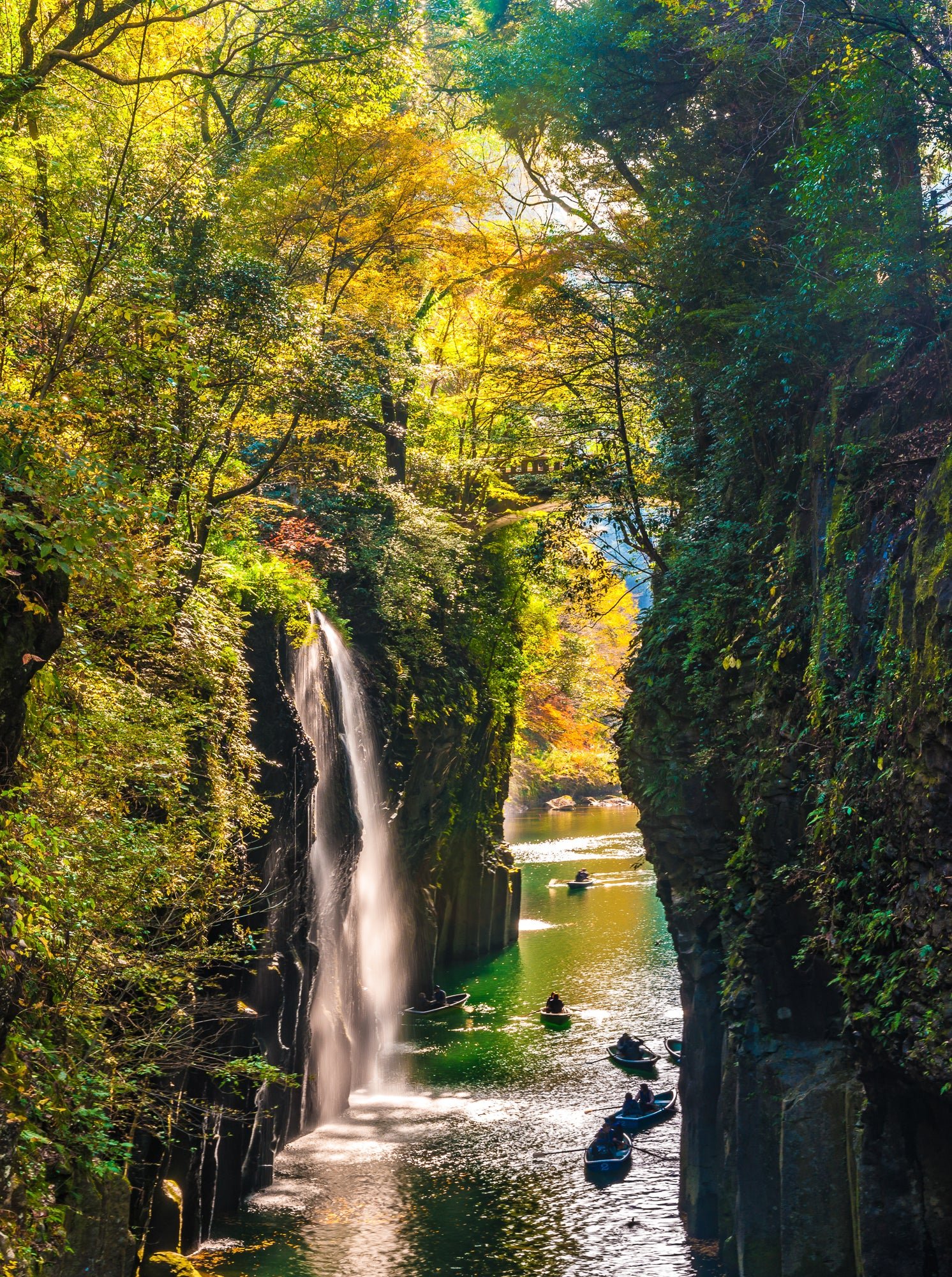 1492x2000 A Serene Journey: Discovering Kyushu's 7 Most Beautiful Autumn Foliage