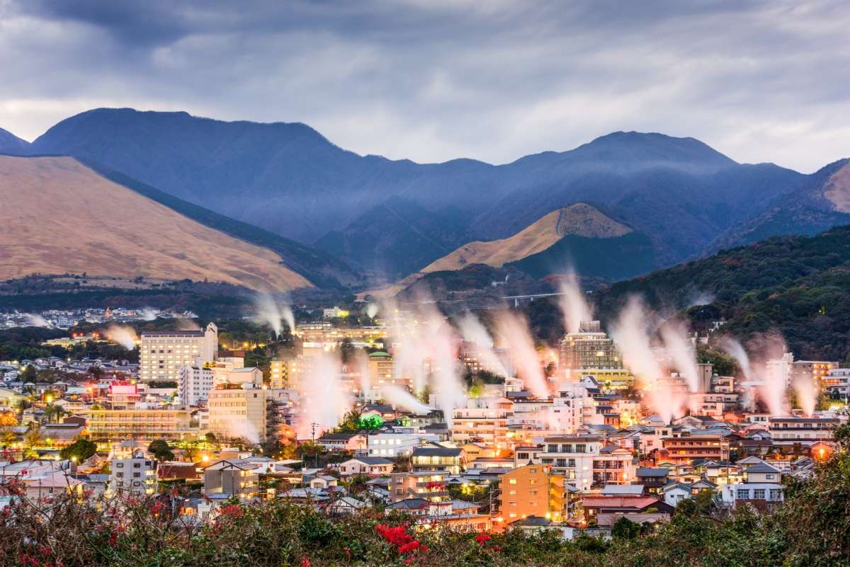 1200x801 Contrasts of Japan and Kyushu Island Tour