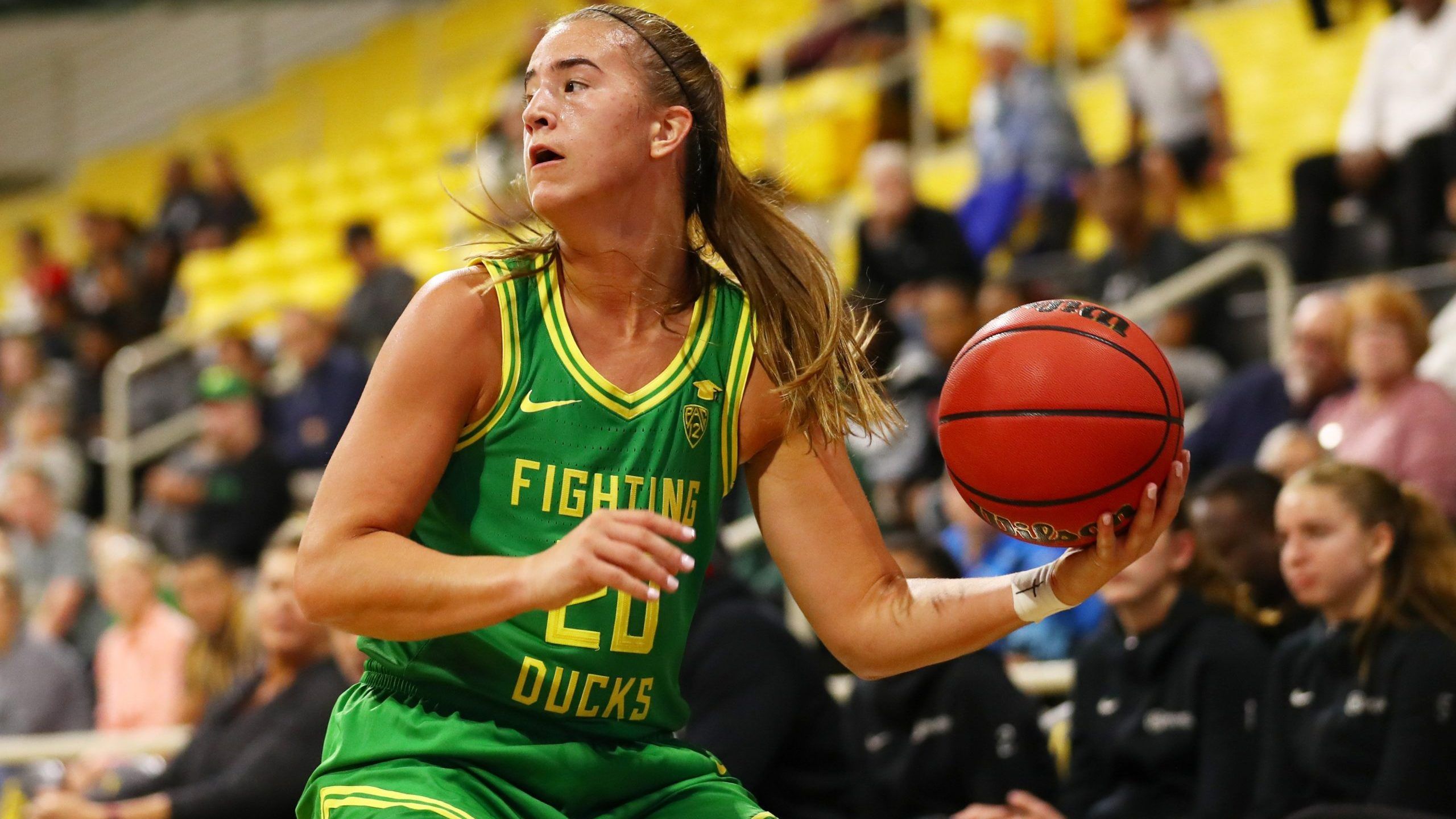 2560x1440 Oregon's Sabrina Ionescu Is 1st NCAA Basketball Player to 000 Points, 000 Assists and Rebounds