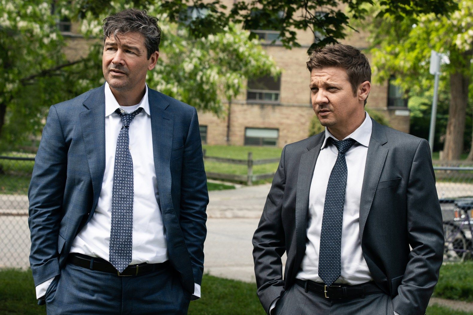 1581x1054 Mayor of Kingstown' Is 'Mare of Easttown, ' but Jeremy Renner