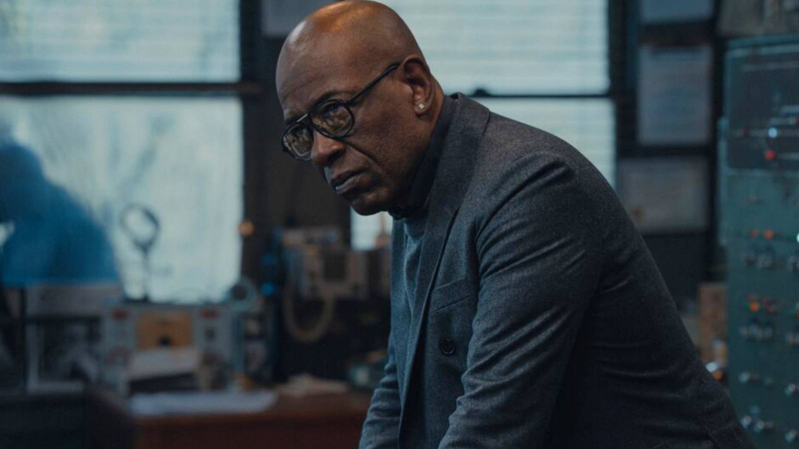 1600x900 He Doesn't Give a F***: 'Mayor of Kingstown' Star Lennie James Teases New Gangster Character